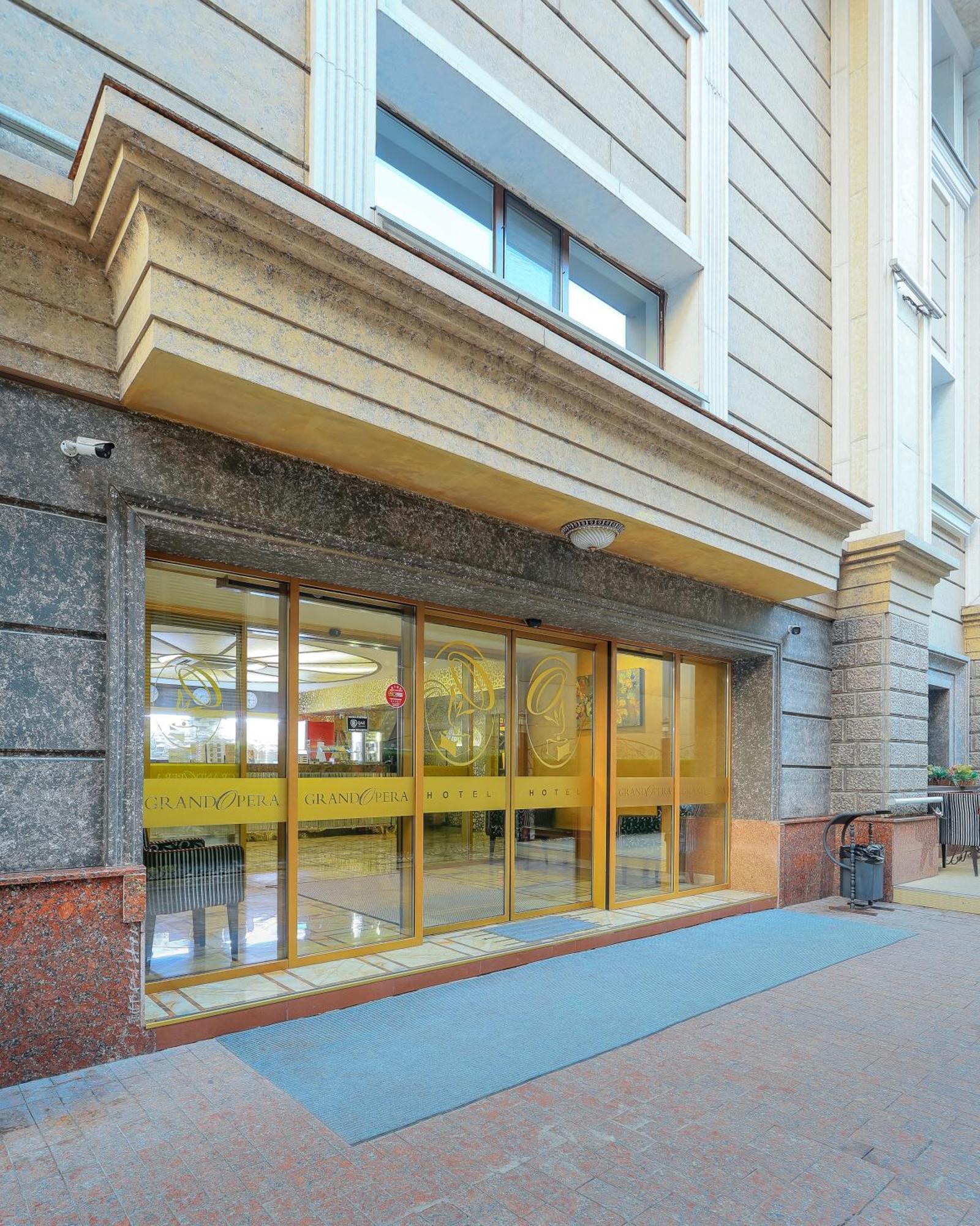 Grand Opera Hotel Alma-Ata Buitenkant foto