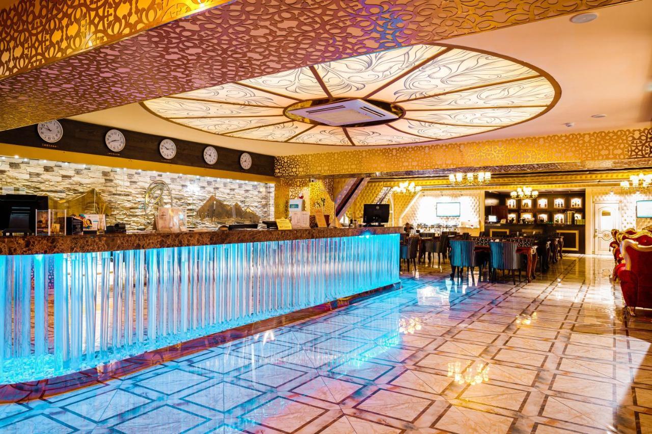 Grand Opera Hotel Alma-Ata Buitenkant foto